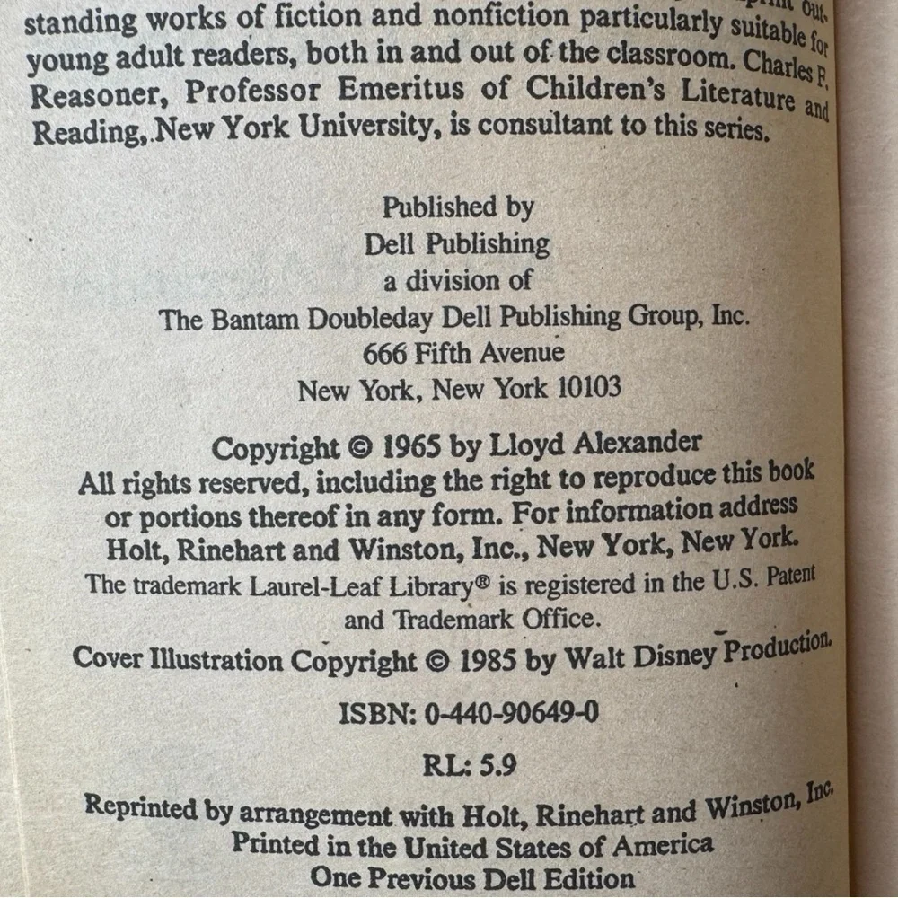 Vintage Lloyd Alexander Paperback Book Lot – Chronicles of Prydain